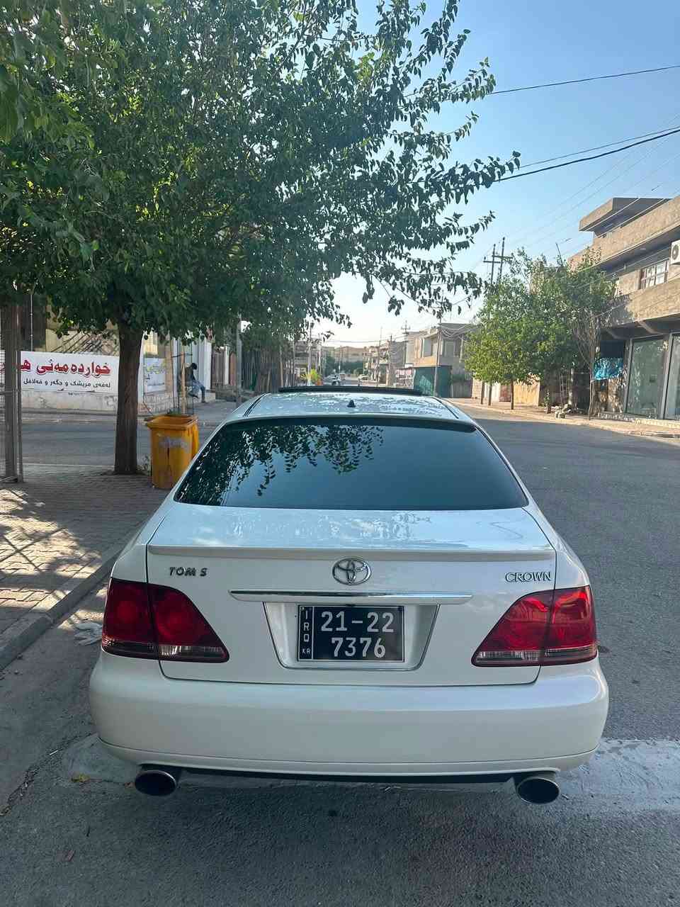 شاهینە ١٨٤ بڕاوە بڕاوە
٣ دوگمەی جڵدو هیتەرو سڵاید فۆرمیکا سور
سەیارەکە هی ماڵە بە شەرت تازە ڕۆنی گێڕی گۆڕاوە 
لە قوەتی خۆی بێزارە 
سەقفو کەڤەر گۆڕاو بەشەرت
ساڵۆنسای سپۆڕتی لەسەرە سەوتێکی خۆشی هەیە
تاقمێک دەبڵی دایسی لە ژێرە بە دڵی خۆت بەرزو نزمی پێئەکەی
تەبریت ساردو گەرم مەزبوت
دەری لە ناوی جوانتر ناوی لە دەری جوانتر
ئەگەر موشتەری نیت سەرمان مەیەشێنە
ڕ.م:***********

