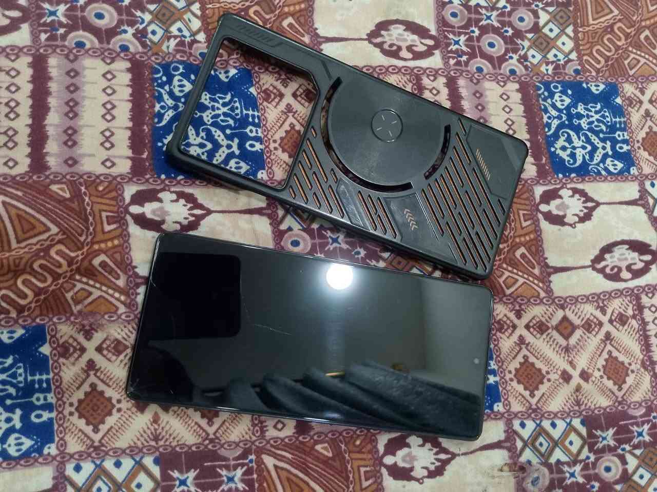 سلام عليكم ! 
جهاز infinx gt 20 pro
جهاز نضيف وما مفتوح كارتونته وشاحنه 
جهاز ع ايدي بي فطر خفيف بشاشه 
مراوس او بيع سعر ٢٢٥ وبي مجال 
***********
