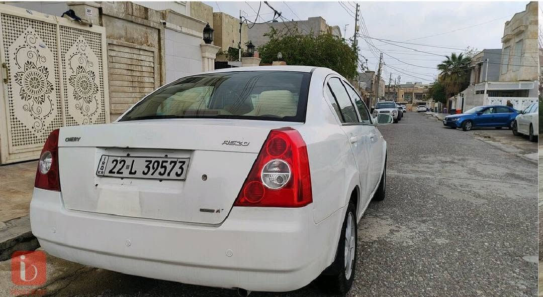 شێری A520 مۆدێل 2013  گێڕ و مەکینە بە شەرت 
تەبرید بە شەرت لەگەڵ سویچ هەیکەلی زۆر خاوین و توند تۆڵە کامل سێرڤسی بۆ کراوە ڕۆت ڤۆڵت و پلاک و نۆزل و تاخم فیت پەمپ و بەرگە کوشن و  دوو لایت ی پێش و پشتی بۆ گۆڕدراوە ، سولف و پاتری نوێیە زەمانی ماوە ، 200 هەزار ڕۆیشتیە 5 ساڵە لای خۆمە ، تەحویل و بەناو کردن بەشەرت ، 
تەنها یەک بست دەرگای دواوە بۆیاخە لەگەڵ چوار پەنجە سندوق .

سەنەوی مانگی 6 بەسەرچوە 
***********

شيري A520 موديل 2013، گیر ومكينة بشرط.
تبريد بشرط مع السويچ، الهيكل كلش نظيف ومشدود.
مسويلها سيرفس كامل: بدلتهن كلهن (روطات، بلكات، نوزلات، طقم فيت بمب، وتغليف كشنات)، ومغيرلها اللايتات الأمامية والخلفية.
السلف والباتري جديد ومكفول، ماشية 200 ألف، ومصارلها 5 سنين يمي.
تحويل وباسمي بشرط.
بيها بس صبغ شبر بالباب الوراني ويا 4 أصابع بالسندوق.
السنوية منتهية بشهر 6. أربيل, العراق

نص مكتوب في الصور:
- ibazzar