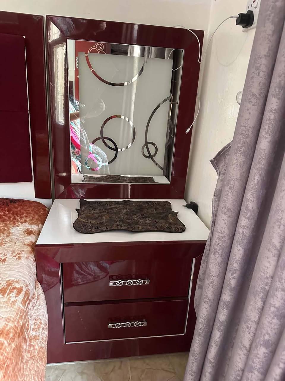 غرفه نوم شرط اصلي مع سيسم الاطفال مع دوشك كامل ٣٥٠  الف بي مجال للطيبين شرط مابي عيب كركوك ***********
