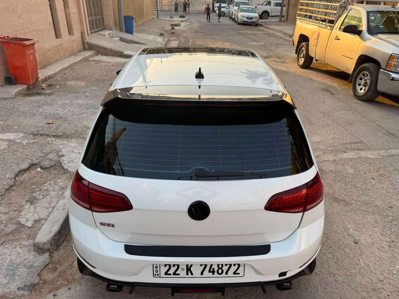 السلام عليكم
بيع او مراوس بشي نظيف 
كولف gti موديل 21 كير عادي 
السيارة بدون صبغ حادث بسيط وراجع على البارد فقط 
هزة جديدة السيارة حالياً صافية بدون وشم او تضليل 
مبرمجة ستيج 1 يم 4Brothers  طلقات وبوب كورن وبيها بوابة بالكزوز فعلياً السيارة  صاروخ ومصرفها بالبانزين حالها حال الكورلا نهائياً مابيها مصرف 
عليها ادامة كاملة 
للجادين بالشراء هذا رقمي *********** مكاني بغداد
