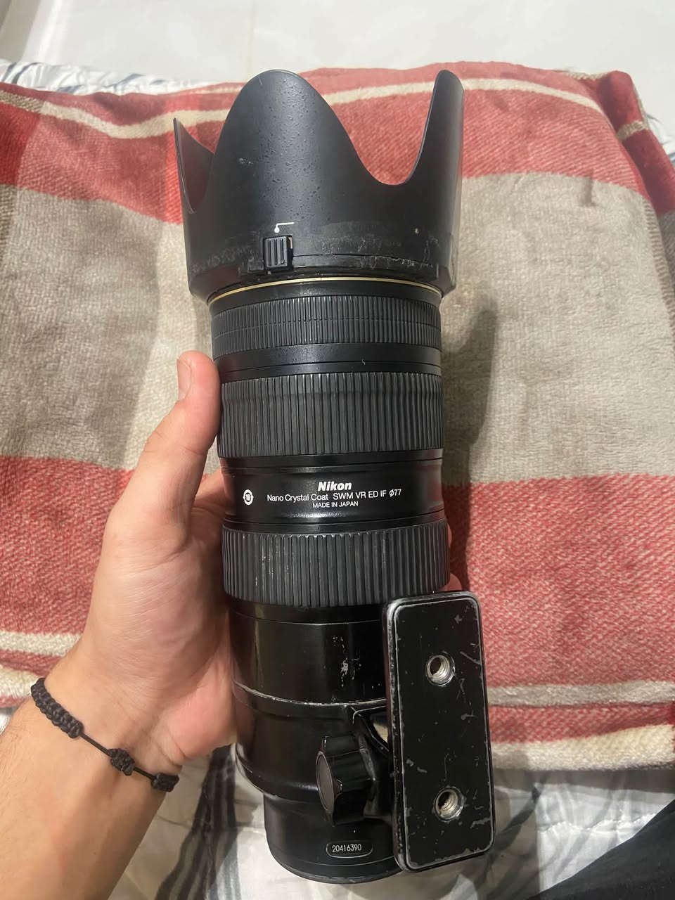 وهي نسخة VR II (الجيل الثاني) من عدسة 70–200mm f/2.8. عدسه كامره شركه Nikonللبيع باقي التفاصيل والسعر خاص او واتس***********
