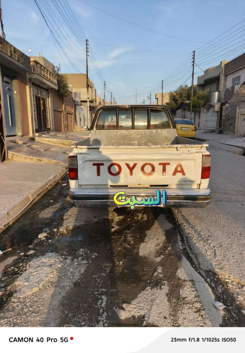 بيكم • ٢٠٠١ • احمر