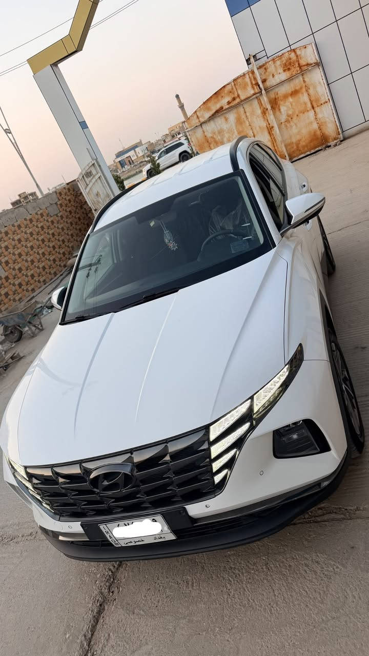 السلام عليكم
توسان 2022  خليجي
سياره جديدة وماماشيه 
فقط بيع $185

✅️مرقم بغداد✅️ السيارة باسمي

المواصفات :-
🔴تشغيل ذكي ( بصمة ) + تشغيل عن بعد 
🔴ماشية 18الف 
🔴شاشة Carplay  
🔴كامرة خلفية 
🔴تبريد قطعتين 
🔴كراسي كهرباء  
🔴بردات خلفية
🔴 دشبول ايباد 
🔴حساس امامي و خلفي 
🔴نظام تشغيل واطفاء الحساسات
🔴نظام تشغيل الكاميرا الخلفية 
🔴 شاحن وايرليس 
🔴 نظام مساعد نزول المنحدرات
🔴اوتو هولد 
🔴هاند بريك كهرباء
🔴 ٣ وضعيات قيادة 
🔴مانع انزلاق 
🔴ويل كروم

🔴سيارة خليجيه وهنا صار بيها الجاملغ الامامي الايمن تبديل وقطعه اصليه مال تفصيخ نفس اللون فقط
🔴مكان السيارة ناصريه 
🔴رقم التلفون ***********
