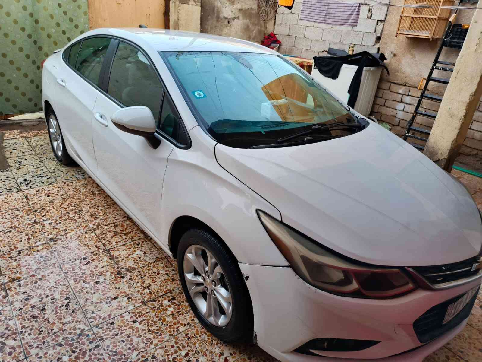 السلام عليكم
سيارة شفر كروز مديل 2019 للبيع 
مبدل بنيد وجاملق وارد امريكي
مكينه 1400
تبريد تدفئة شغاله 
طخم تاير جديد
للتواصل 
***********
