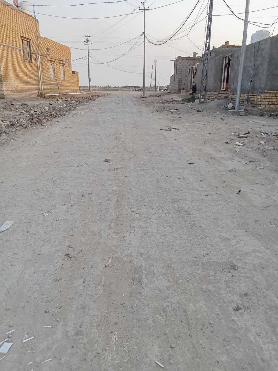 السلام عليكم قطعه ارض زراعي للبيع مساحه 600  عرض 12 ونزال 50
تحتوي على عدد من انواع انخيل وشجره بمبر 2 
الناصريه مدينه الصدر خلف روف سيد ذهب منطقه سكينه اكثر من 600  بيت متوفر ماء كهرباء وشارع سبيس اتصال على ارقم ***********
