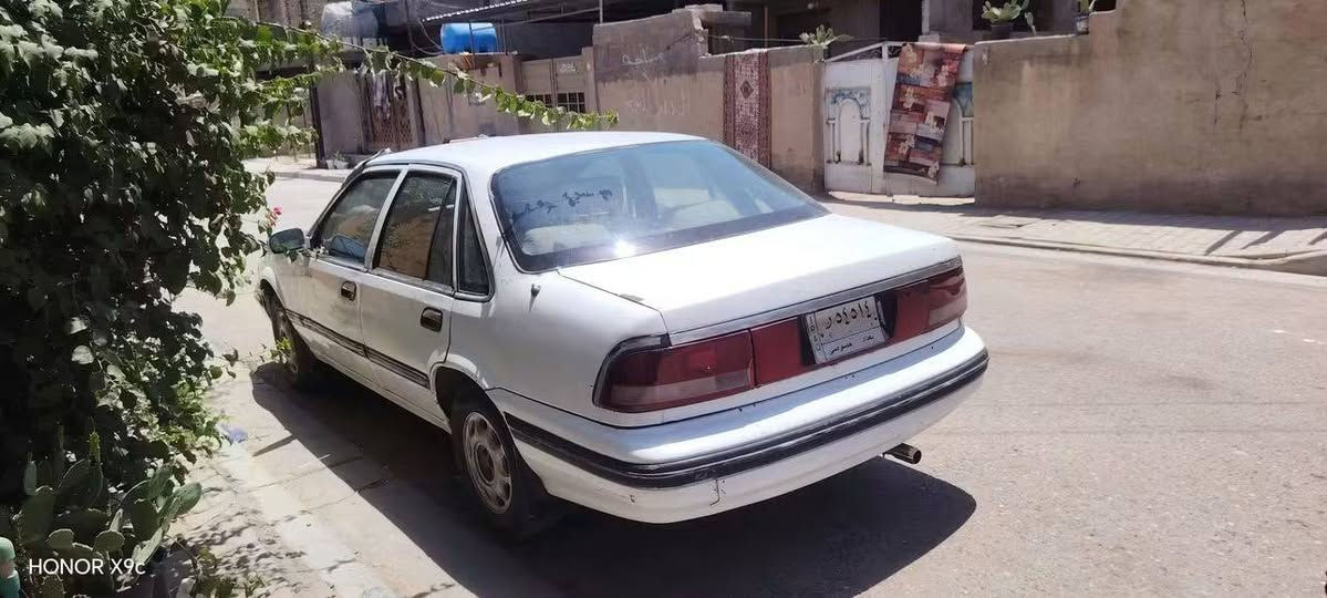 سلام عليكم ورحمة الله وبركاته برنس
للبيع مديل ٩٦ لون ابيض سياره مابيها كل نقص بسمي السياره كير محرك خير من الله  السعر @30 وبيها مجال حك الجيه فقط عنوني جسر ديالى القديم اي استفسار *********** مامتواجد عل نت ماعندك رصيد رمش

واخابرك
