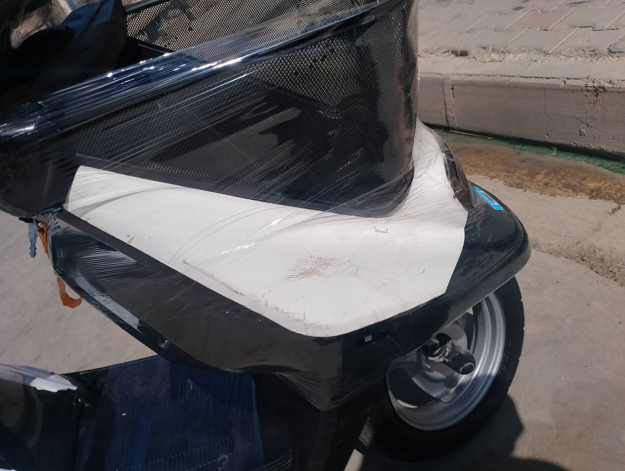 سلام عليكم يماهة نكره سلف كهربايت كله شغاله لايت زينون اشاير هورن كفراته نضيفه شاصي بل شرط اكسل بلشرط صواته ناعم سعر 225 اوبيه مجال ***********
