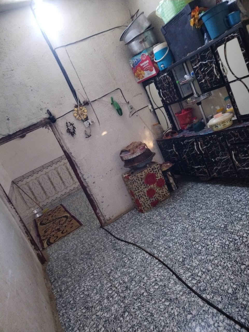 #مراوس وبيع بصوب صغير
#بيت_زراعي
#بلوك_عكاده170م مشمول بالطابو 

على طريق نصر دوايه
بداية المجمع السكني قرب المدرسه 

#يتكون من غرفتين وصاله واستقبال ومطبخ وصحيات

للأستفسار عل رقم *********** يبعد عن شارع 150متر
