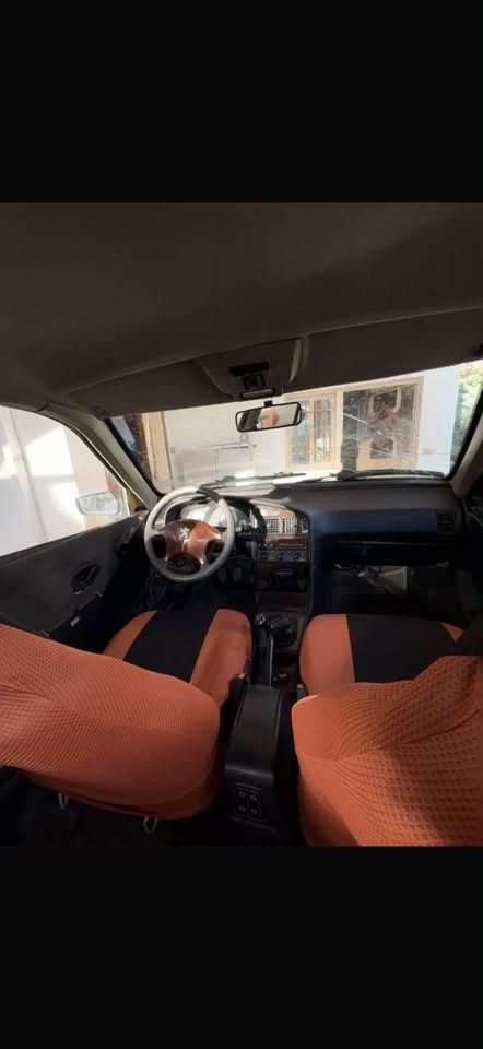 للبيع بيجو بارص موديل 2015 بيها جاملغ مال السايق  وبنيد مبدلات  مكينه كير تبريد جاهزات سعرها 27 بيها مجال ***********
