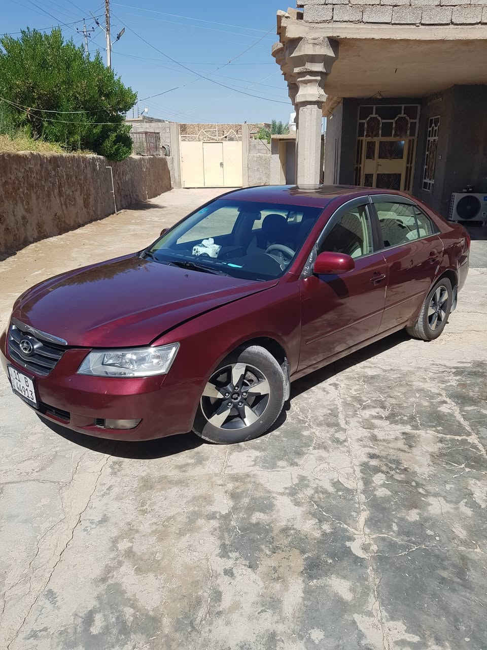 السلام عليكم
اخوان سوناتا للبيع موديل ٢٠٠٧وارد امريكي  رفم بغداد انكليزي بسمي تحويل مباشر السنويه لل٣١ مجدده تبريد تدفئة مكينه حجمها ٦ سلندر ٣٣٠٠ لون ماروني ضررها جامرلوغ الخلفي جهة اليمين قليل جدا ومصبوغ وجامرلوغ امامي جهة السايق مبدل وبصبوغ والبنيد قدر ٣٠ سم مصلح نفسه تخم تاير باتري جديد السيارة كامله ما بيها نقص الحداديه ٨٠/١٠٠ تقريبا 
السعر ٨٨ورقه وبيها مجال حك الجيه التفاصيل اكثر اتصال ***********بي واتساب
