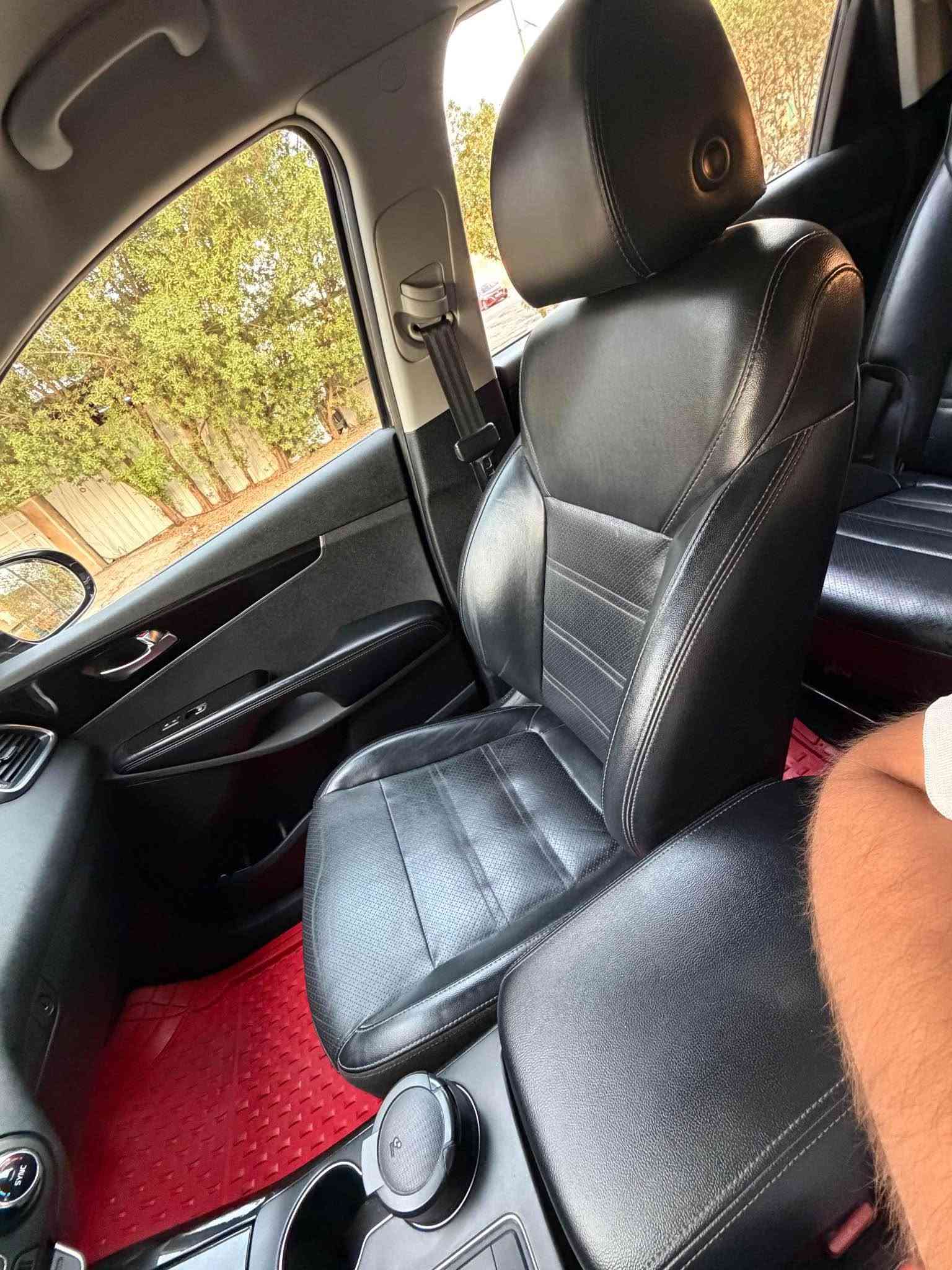 السلام عليكم للبيع بدون مراوس سورنتو 2019 ex فول بس مابيها فتحة جانيها على ايدي واني الي مستوردها حادثها دعامية امامية بدون دواخل فقط دعامية اريرباك سترين طاك وراجع سستم اصلي وبيها كلير امريكه بابين جهت السايق بدون تبدل بدون دواخل ماشية 34 الف ميل باسمي مجدد السنوية والهزه والارقام قبل اسبوع كملتها جاهزه السياره مواصفات كشنات جلد والكهرباء وهيتر رادار امامي خلفي جانبي صندوك كهرباء اتو هولد هند بيرك كهرباء 3 قطع تبريد 6 سلندر شاشة وحساس خلفي وكامره وبصمه لد خلفي مكاني بغداد السعر 170 ورقة وبيها مجال راسلني واتساب ادزلك فديو السياره مع صور الحادث *********** بغداد, العراق
