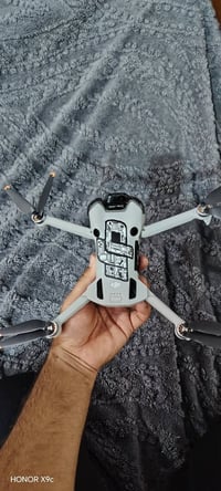MINI 4 PRO • مستخدم ٥مرات • بطاريات ٣