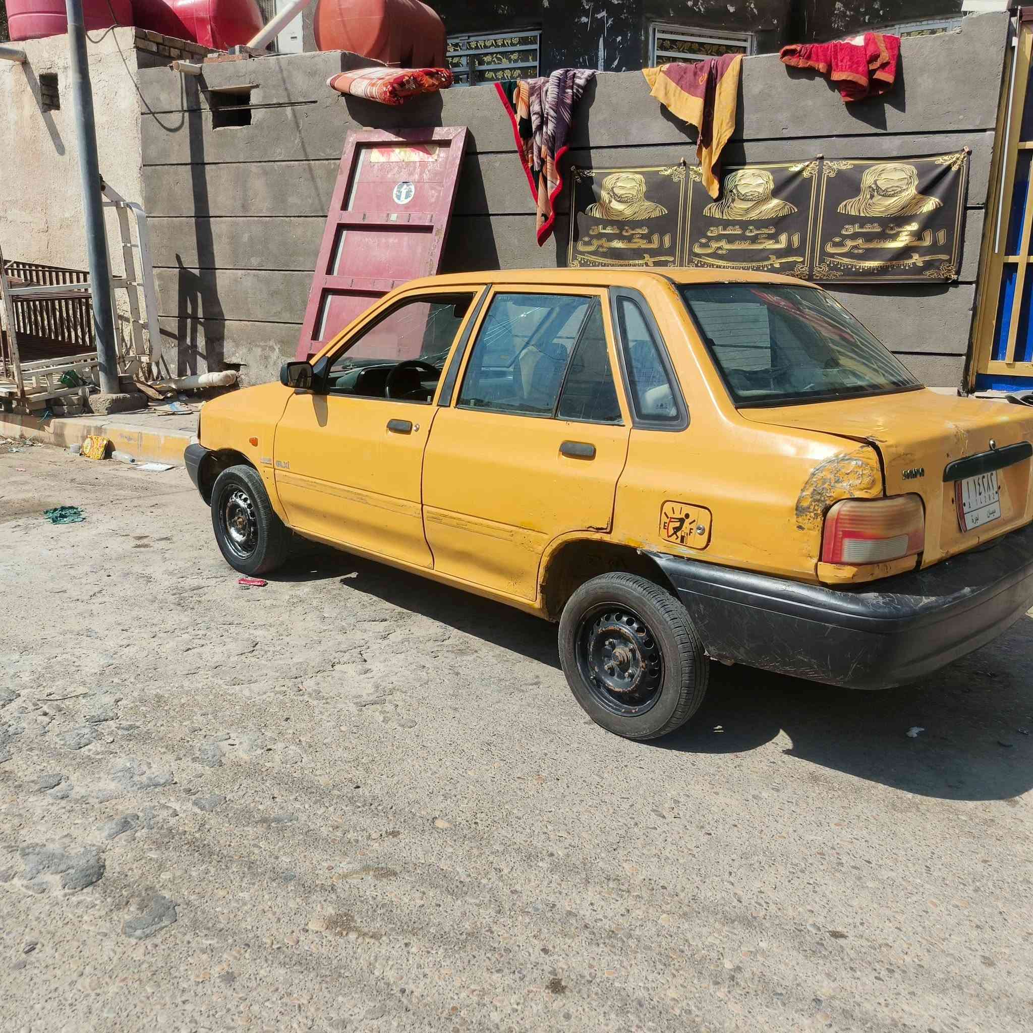 سيبه للبيع موديل 11 مكينه وكير كفله وتخم تير كهربيايت كله شقله تبريد بس غاز ⛽ عوزه سنويه نافذه ٢٣ وصفره قرامات عليها هيه بل ميتين الف ورعيه بلعماره اوجهك وياه هوه يريد تحولي سياره جلهزه الف ما تذب عليها وذا مراوس بسياره يباني وطي فرق عادي كون مكصوصه او نقل جثه هم عادي  وهذا رقمي *********** بيه وتساب السعر ١٤ ورقه وبيها مجال
