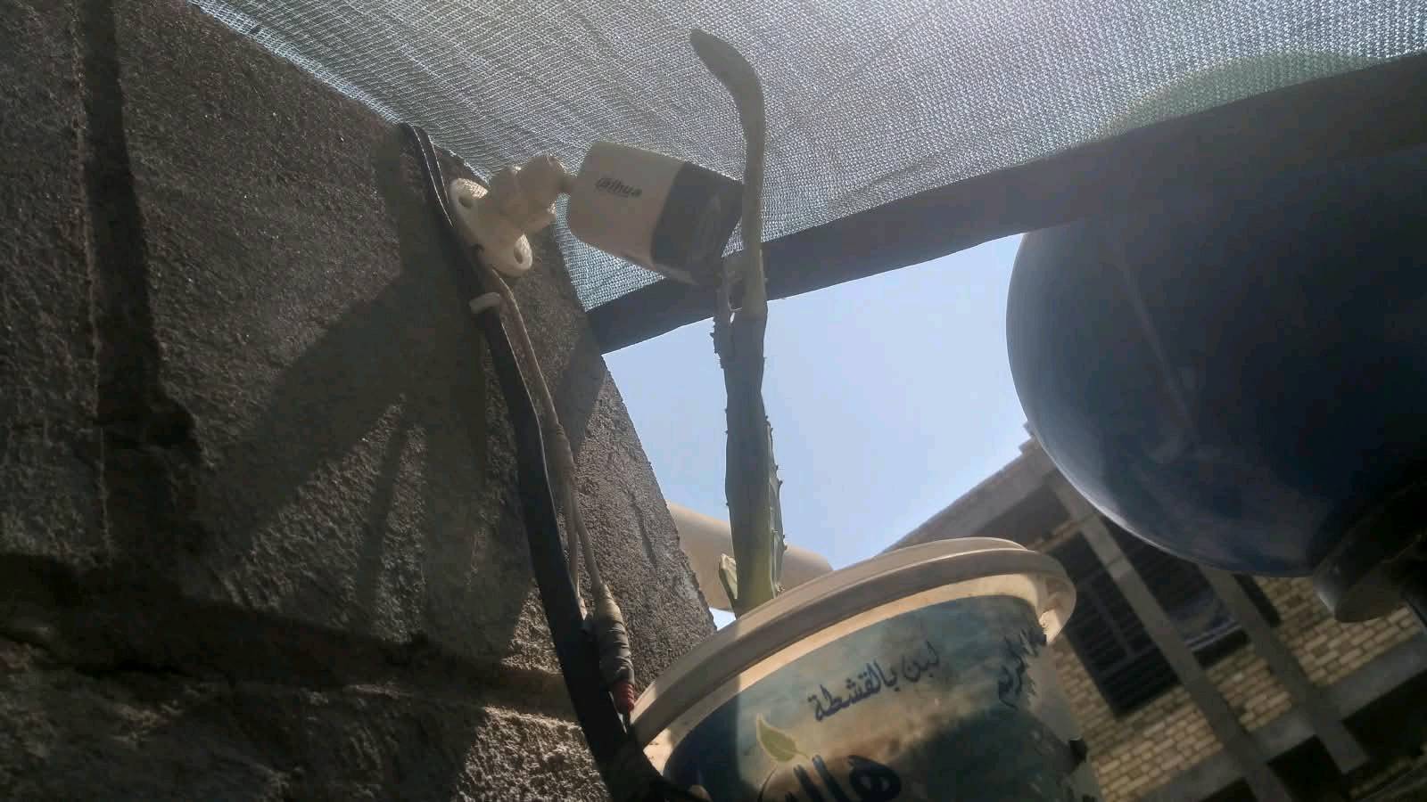 كاميرات سامسونج عدد ثنين جديدات مابيهن اي عطل
وين موقعك بالضبط بالمحافظة/المنطقة، وهل أكو إمكانية توصيل أو استلام من المكان؟: 
ذي قار الشطره 
الكاميرات شنو موديلهن التفصيلي غير سامسونگ؟ وهنّ 4 كاميرات لو كاميرتين فقط؟: 
كاميرات 2 فقط
هل الجهاز والكاميرات يشتغلن بشكل كامل ومجربات حالياً، وبيهن هارد/تسجيل لو بدون هارد؟: 
جديدات الهارد مالتهن 1000 وجهازهن وياهن
تبيعهن كطقم كامل لو ممكن كل قطعة وحدها، وشكد السعر النهائي؟: 
90