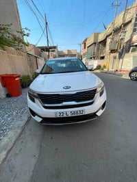 كيا سيلتوز موديل 2020 خليجي مكينه 1600 ماشيه 56 كيلو متر  بيها بارد با...
