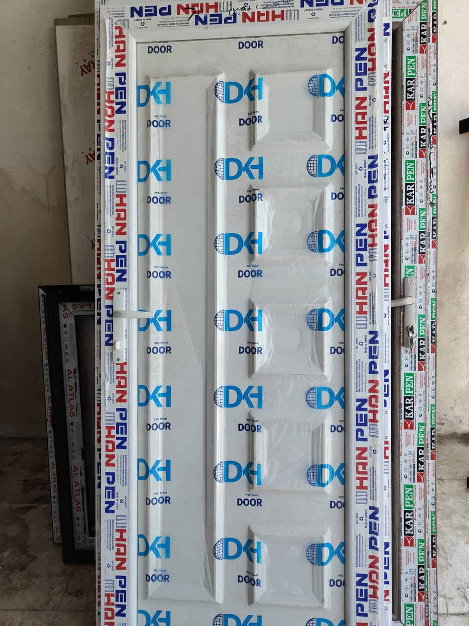 تخفيضات لفتره محدوده باب ابيض نوعيه HANPEN 100 ألف وشباك الابيض المتر 45 ألف....باب تكنو بلاص ابيض 135 ألف وشباك الابيض 51 ألف المتر للاستفسار الاتصال على الارقام التالي 
***********
***********
***********
