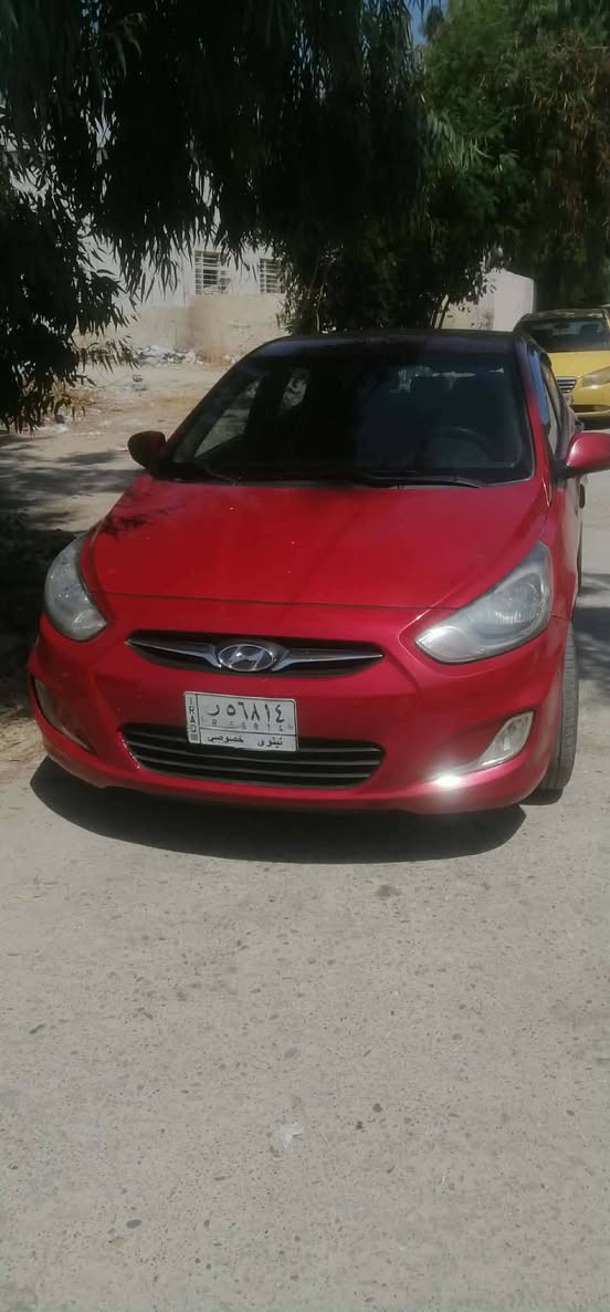 مكلف بالنشر 
🚗 هيونداي اكسنت (Accent) للبيع 🚗
الموديل: 2013
اللون: أحمر ماروني (مثل ما موضح بالصور)
المواصفات: فول مواصفات
الرقم: خصوصي نينوى (تحويل أو وكالة مضمونة)
الضرر: ضرر بسيط بالصندوق فقط، وباقي السيارة بشرط ونظيفة جداً جاهزة للسطحة والمشي.
📍 المكان: الموصل
📞 للتواصل والاستفسار: ***********
ملاحظة: يمكنك إضافة السعر أو عبارة "السعر بعد الاتصال / أو قفل السعر..." في النهاية حسب رغبتك
