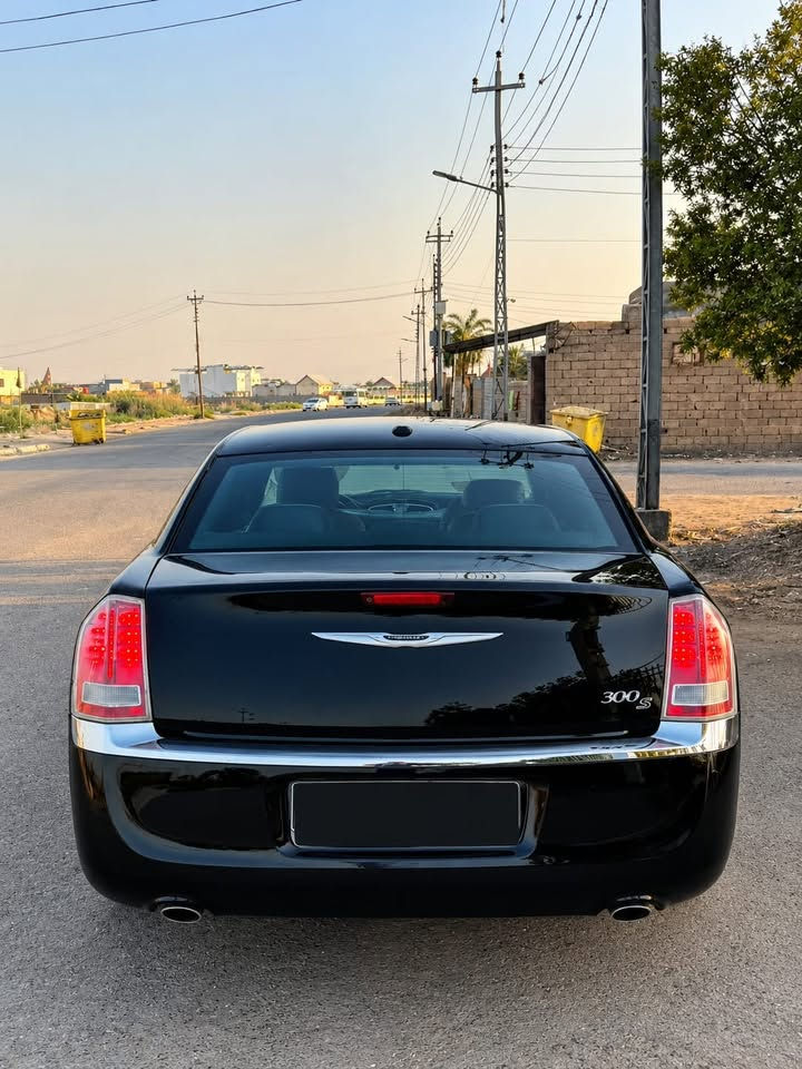 كرايسلر 300 • ٢٠١٤ • بصرة