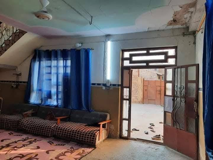 دار للبيع طابقين في الفلوجة حي الجولان قرب العلوة المساحة  ٢٤٥م يحتوي  الطابق الأول على غرفتين ٥في٤ مع صالة مع استقبال مع مطبخ مع منور مع حمام مع الصحيات
مع الحوش مساحة واسعة
الطابق الثاني غرفتين للاستفسار خاص اوالاتصال على الارقام التالية ***********
*********** بيع مستعجل 120 وبي مجال شي قليل موقعه حلو صاير ركن ومساحته جبيره وشارع ڱڵـه  صب ونضيف ومنطقه راقيه ونضيفه وحلوه اتصل ومانختلف
دار للبيع طابقين في الفلوجة حي الجولان قرب العلوة المساحة  ٢٤٥م يحتوي  الطابق الأول على غرفتين ٥في٤ مع صالة مع استقبال مع مطبخ مع منور مع حمام مع الصحيات
