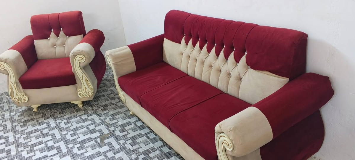 السلام عليكم 
تخم 8مقاعد للبيع نضيف جدا كل ضرر ما بي  السعر 175 قفل  المكان كربلاء حي العامل ويوجد توصيل للاستفسار ***********
