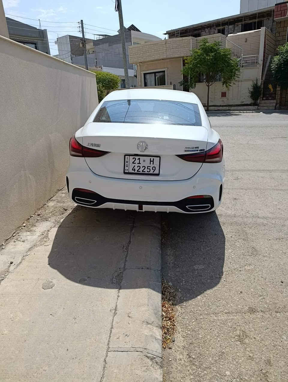 mg gt 2025 فول مواسەفات بۆیاخ تەنک بێ چاڵ بێ شوخت  28000 رۆشتوە 
نرخی 123 وەرەقەو مامەڵەیەکی برایانە
***********
