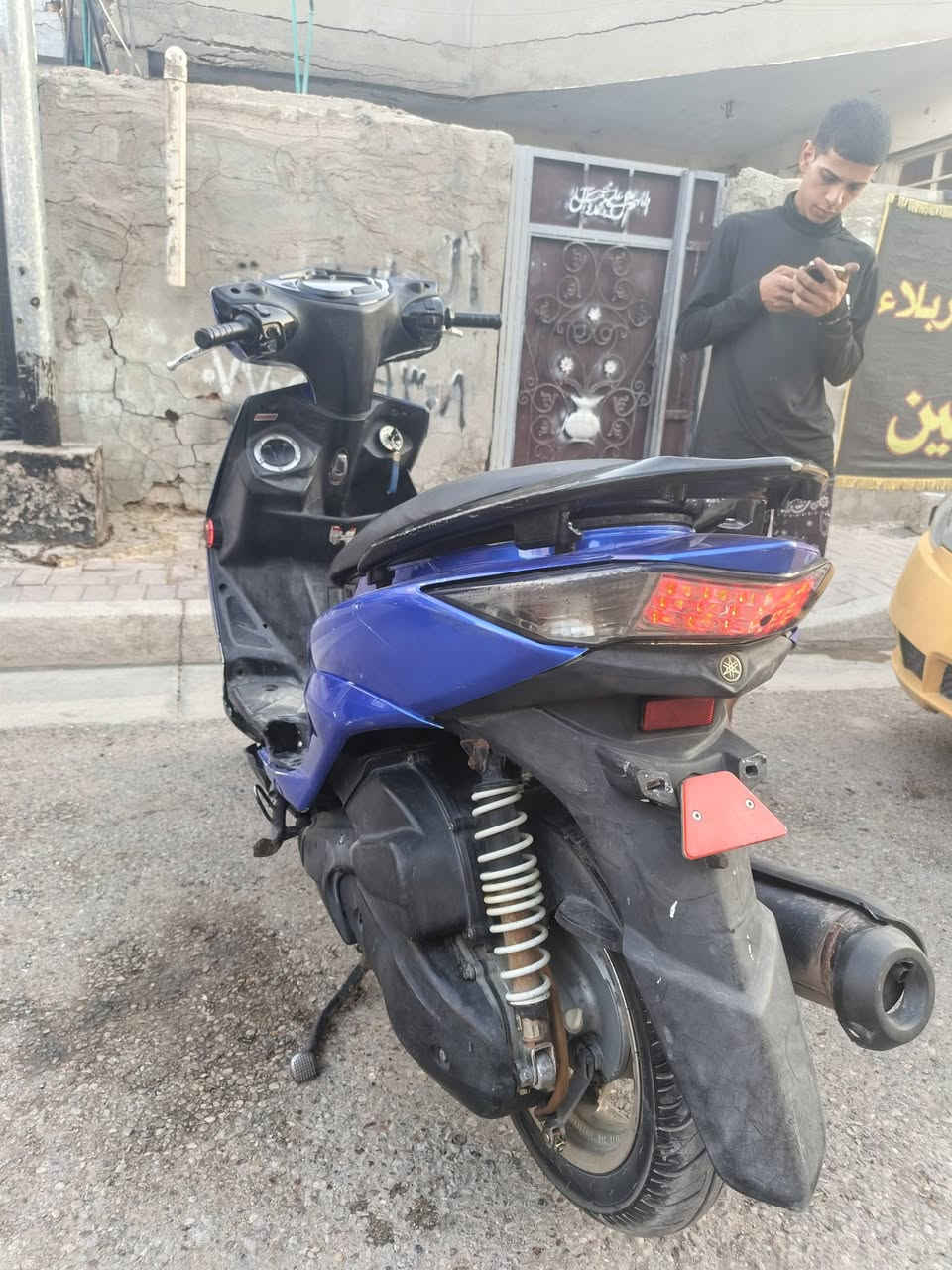 سلام عليكم سكنس لد للبيع دراجه شغاله وكامله اشايره لايت زنون كلشي كامل للبيع سعر ٦٥٠ مكاني كسره وعطش 
رقمي *********** ما بيه واتساب
