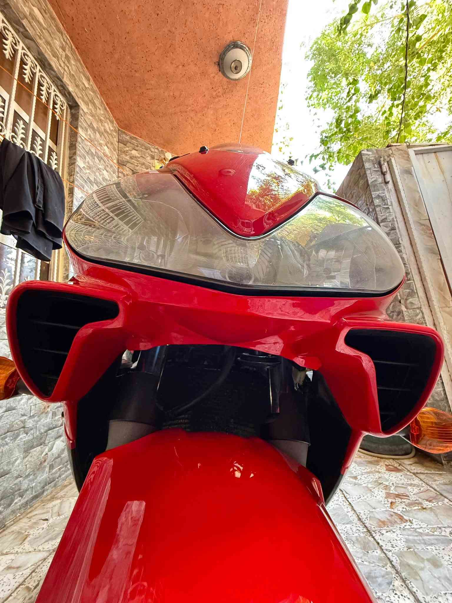 سلام عليكم كربلاء. F4i 600cc  بدون رقم جديد 
تلفون 📞 ***********
