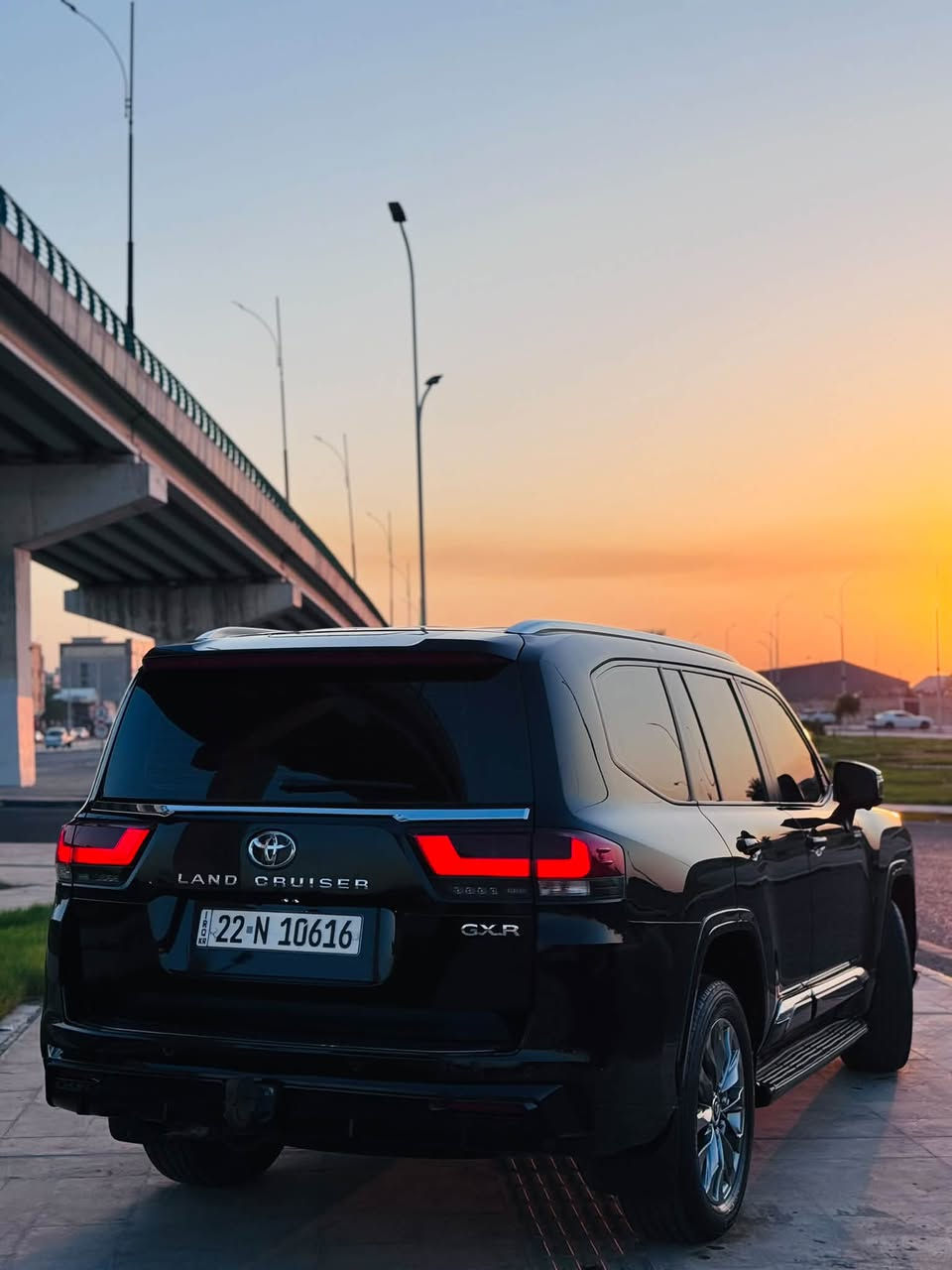 ⚫️ تويوتا لاند كروزر || Toyota Land Cruiser
رقم اربيل تحويل او وكاله 
📅 موديل 2024
🔧 محرك 4000 تنفس طبيعي
🛣️ ماشية 58 كم
🛡️ مغلفة PPF بالكامل

⚙️ مواصفات GX.R LIMITED

✨ فتحة سقف
❄️ تبريد مقاعد
🖥️ شاشة وسطية كبيرة
📷 كاميرات 360°
📡 حساسات أمامية وخلفية
🔑 دخول وتشغيل ذكي
🎯 مثبت سرعة
🎛️ تحكم بالمقود
💡 إنارة LED
⚙️ جنوط ألمنيوم
🌡️ تكييف ثلاثي المناطق
🛡️ أنظمة أمان وثبات
✅ مفحوصة وكفالة عامة

📲 للتفاصيل أكثر:
***********
📍 العنوان:
 البصره
