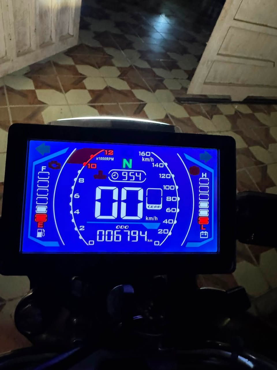 السلام عليكم (للبيع)
ماطور : 🔥SONLINK🔥

موديل : 🔥2026🔥
‏
محرك :🔥200cc🔥

اللون : 🔥سمائي🔥

النضافه : 100‎%‎

النمر : 5

السعر : ب مليون و50 وبي مجال للشراي

المكان: قظاء العلم

هـ***********
