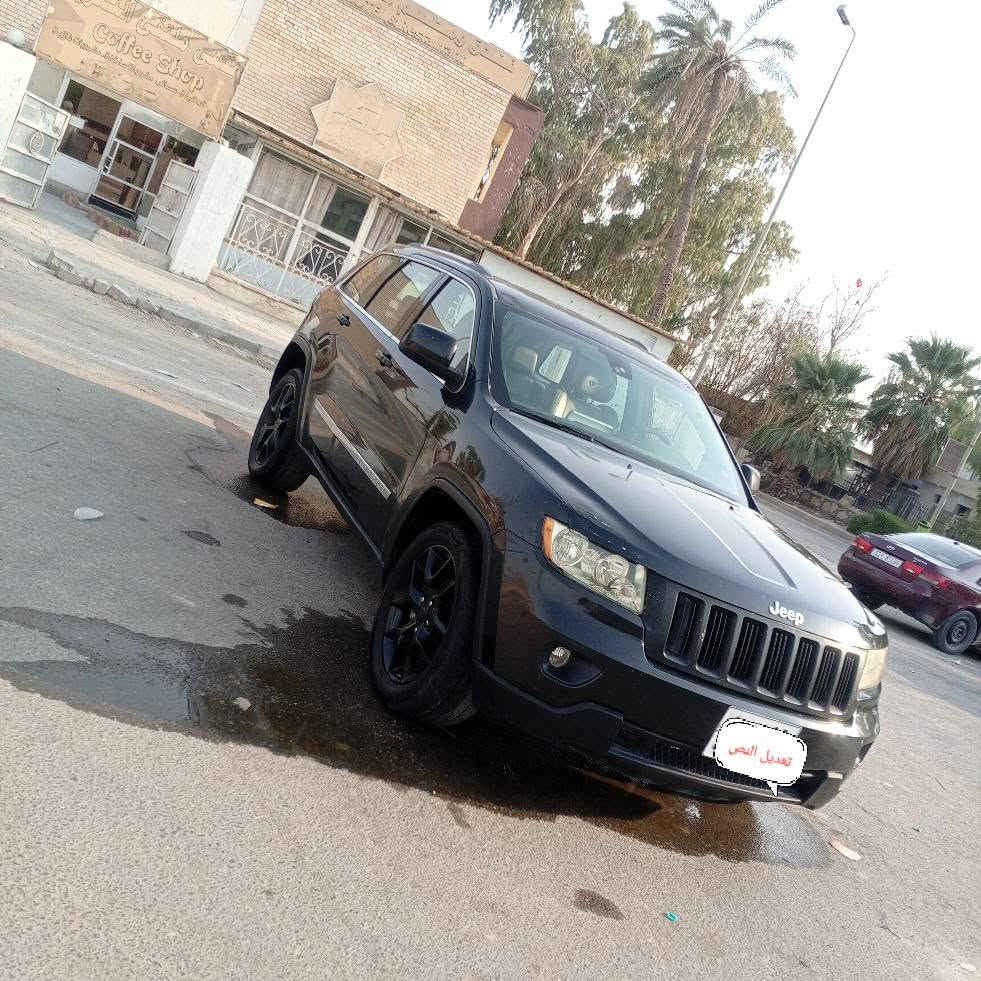 السلام عليكم 
جيب موديل 2013 وارد خليجي مكينه 3600 فول مواصفات بني راما فتحتين كشنات كهربائي غرفة جلد بيجي تخم تاير تبريد شاشه جبيره واي فاي بلوتوث كامره خلفيه بصمه ابواب بصمه جنطه سياره ادوات كصه وحده بجم متوم طبق الاصل ارقام وسنويه مطابقة ويه رقم الشاصي السعر 70 المكان بصره الاتصال *********** أو واتساب مازنجر غير متوفر البصرة, العراق
