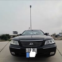 أزيرا ٢٠١١ • أسود • ٢٧٠٠ V6