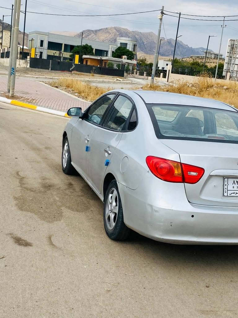 بەناوی خودای بەخشندەی میهرەبان 
هۆندای ئاڤڤانتی 2006
کۆد بۆ کراو 
گێڕ و مەکینەی بەشەرت 
کارەبایی بەشەرت 
برێکی بەستراوە 
هەیکەلی زۆر جوان 
یەک قەترە خایسی نیە
پێش و پشتی کەپسە 
هەندێ بنی شلە 
چوار تایەی خاوێنی لەژێرە 
تەبرید بەشەرت 
شوێن ڕانییە 
سعری خوار بازاڕ 
بایی 43 و معاملە 
***********- *********** رانية, السليمانية

