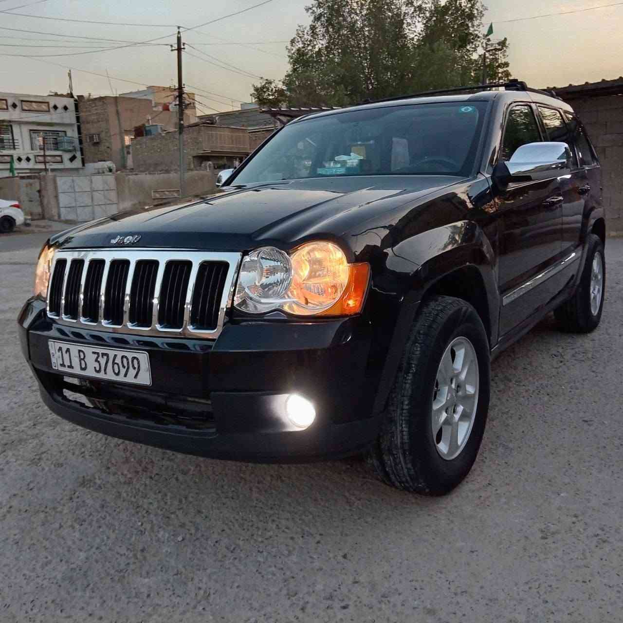 جيب كراند شيروكي لاريدو (Laredo) موديل 2010 محرك 6 سلندر سعة 3.7 لتر بقوة 210 حصان 5 ركاب
جيب كراند شيروكي لاريدو (Laredo) موديل 2010 محرك 6 سلندر سعة 3.7 لتر بقوة 210 حصان 5 ركاب
الرقم بغداد إنكليزي دولي والسنوية لحد ٢٠٣٠ بأسمي
كير أوتوماتيك مكفول ومحرك مكفول وتبريد ثلج بالصيف بدلت منظومة كاملة بخاخ وراديتر وكميريسر وفريز وغاز إيطالي أصلي. 
فتحة سلايد، بلوجكترات، تشغيل السيارة عن بعد بلادي
شاشة وكاميرا خلفي والكهربائيات كلها شغالة أن شاءالله
كشنات السيارة كهربائي، الجامة الخلفية تفتح بالريمونت ومضللة بلادي يعني فحص ومرور طبيعي
هزه وفحص صار سنة من سويته من اشتريتها
تخم تاير جديد و ٥ ويل كب والاسبير أيضا جديد
تخم بلكات وتخم نوزلات وجويتر جديد وباتري شاده قبل شهر
سيارة شرط الفحص وجاهزة فحص وهزة
حساسات خلفية، ونظام سبيكرات امبلاي فاير بلادي
مازدات وبكلايتات جديد بلادي
ماء راديترات أخضر أمريكي استخدملها لأن محافظ عليها، والياخذها شايف خيرها ثاني يوم ابصمله بالمرور
السيارة مرتبة وشادلها حتى شاشة وDJ  بلادي امبلاي فاير مثل مموضح بالصورة طبعا دائما اطلع بيها سفرات الشمال
السيارة جاهزه وترايك وين ما تريد
اللون أسود والسيارة ابيع صبغ عام مثل ما اشتريتها قبل سنة ، الصبغ بفرن مرتب. 
سعرها ٨٥ وبيها مجال للشراي مو بالتعليق أو بالتليفون رجاءا. 
المكان بغداد / الأمين الثانية
***********
جيب كراند شيروكي لاريدو (Laredo) موديل 2010 محرك 6 سلندر سعة 3.7 لتر بقوة 210 حصان 5 ركاب
