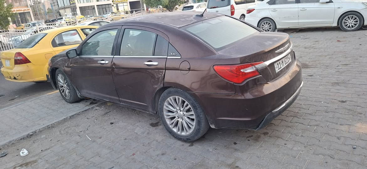 سيارة سي ٢٠٠ للبيع أو المراوس كير ومحرك مكفول
كير اوتوماتيك وعادي والتبريد ثلج محرك ٣٦٠٠ المرغوب كشنات جلد كهربائية تحكم ستيرن وفتحة بالقمارة وشاشة كبيرة السيارة باسمي رقمها بغداد بس يرادلها تعديلات قليلة بالكشر السعر ٧٨ ورقة وبيها مجال.

للاستفسار الاتصال على الرقم: ***********
