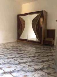 الدورة • غرفة وصالة • جديد ونظيف