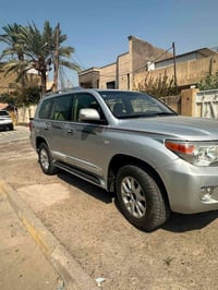 لاندكروزر قطري • ٢٠٠٩ • رقم بغداد