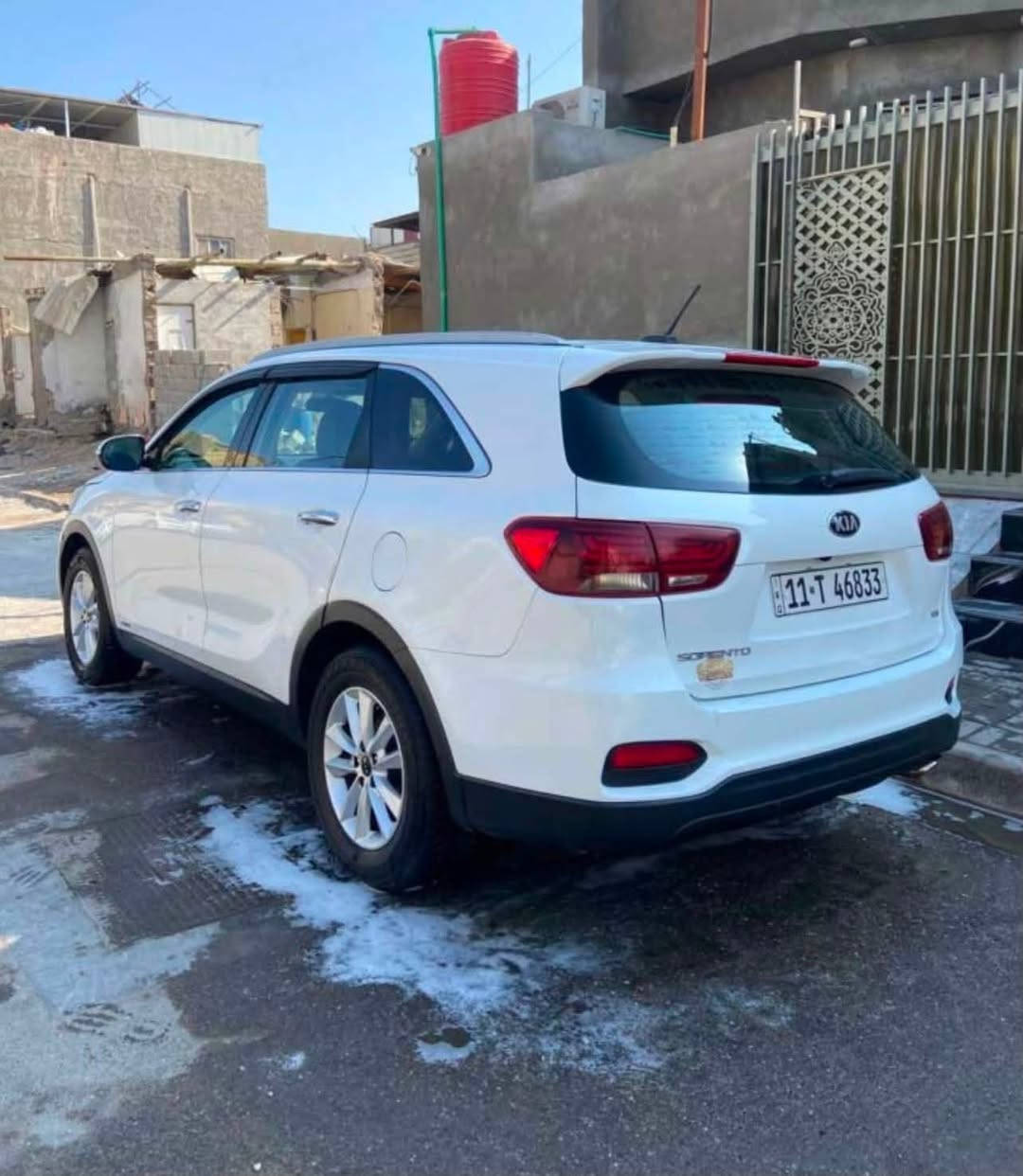 السلام عليكم للبيع سورنتو 2019 للبيع وارد امريكي حادثهة دعامية وشوي من البنيد راجع بارد كلش خفيف حادثهة السيارة رقم بغداد بسمنة تحويل ثاني يوم سنوية توة مجددهة  السيارة جاهزة كير مكينة حدادة تبريد كلة جاهز السيارة كلش نضيفة ومال بيت 7 راكب 2 قطع تبريد 6 سلندر السيارة نص فول ترايك وين ماتريد ماشية 124 ml مكاني بصرة المعقل السعر 195  وبيهة مجال للشراي رقمي *********** السيارة كاعية وكشنات مدوشمهة جلد

