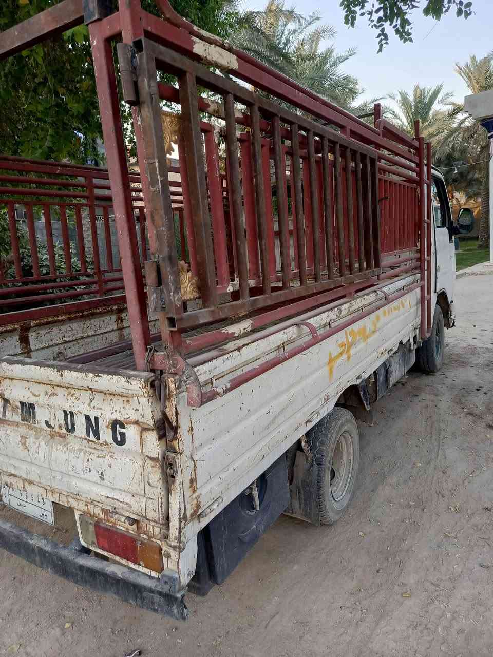 سلام عليكم للبيع كيا سامسونك موديل 99 رقم بابل راعيه ماندله حصه كاز كل المحافظات اكفلك من كلشي مكينه كير اكسن كفالة سلف جديد باتري جديد تخم تاير وره محجر تفصال مكان كربلاء سعر 30 وبيه مجال ***********
