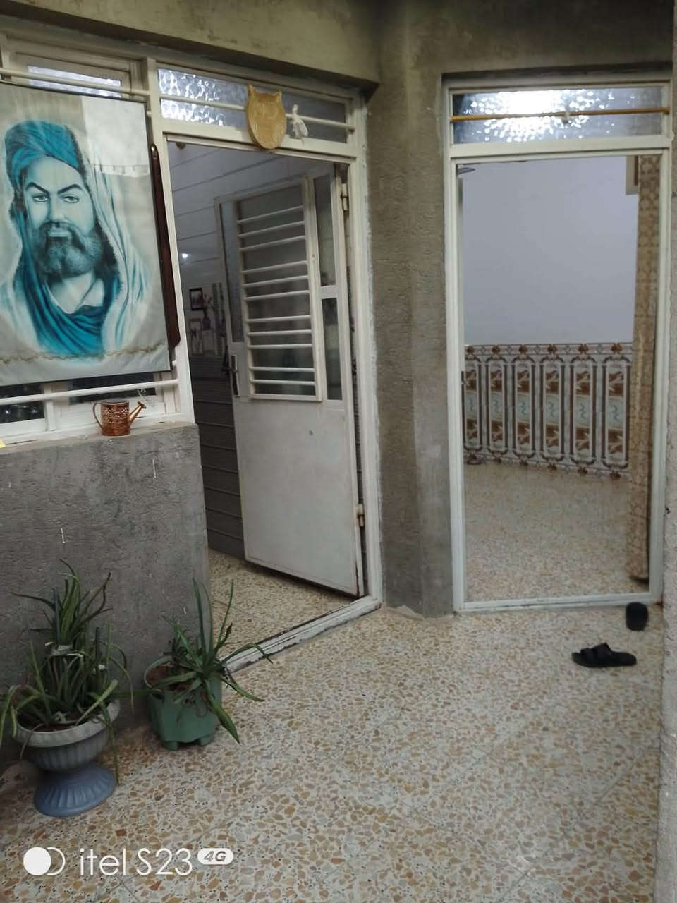 السلام عليكم اخوان دار للبيع المساحه ١٠٠م
الواجهه ٧متر   نزال ١٤متر  البيت يحتوي طابق ونص استقبال ومطبخ وحولي ومنور وغرفه اجلكم الله حمام داخلي وخارجي الطابق ثاني غرفه وحولي اجلكم الله حمام مع غربي  البيت مواصفات كامل متكامل العنوان شارع ابو طياره ليكدام من المولده الفرع الأول ثاني هوه يم أسواق ابو اسعد الرقم للاستفسار ***********
