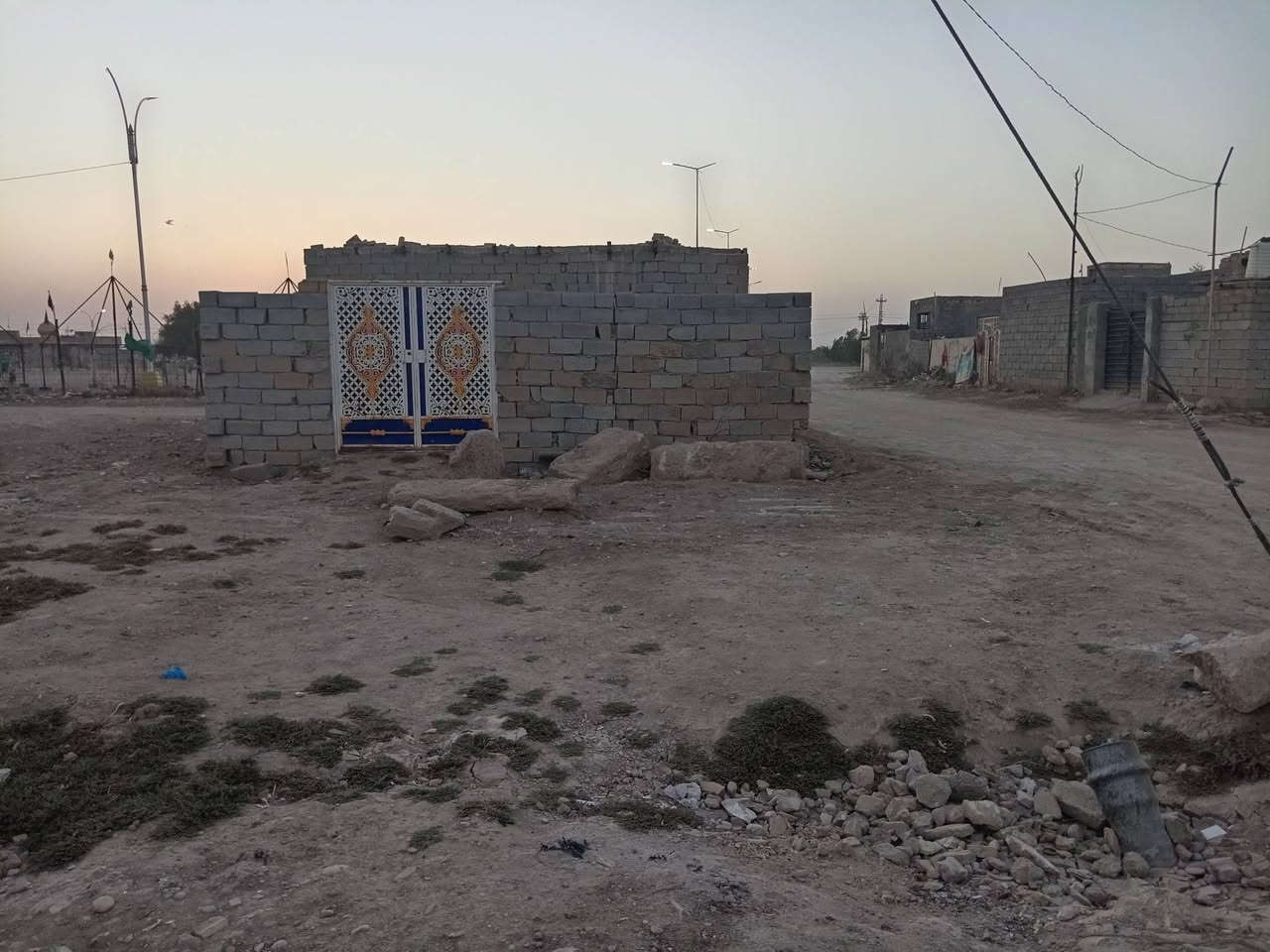 بيت ركن البيع 150متر العرض 7 ونص ألبيت زراعيه مشمول بالتطويب بي كافه الخدمات مجاري كهرباء وماء قرب البراز ***********
***********

