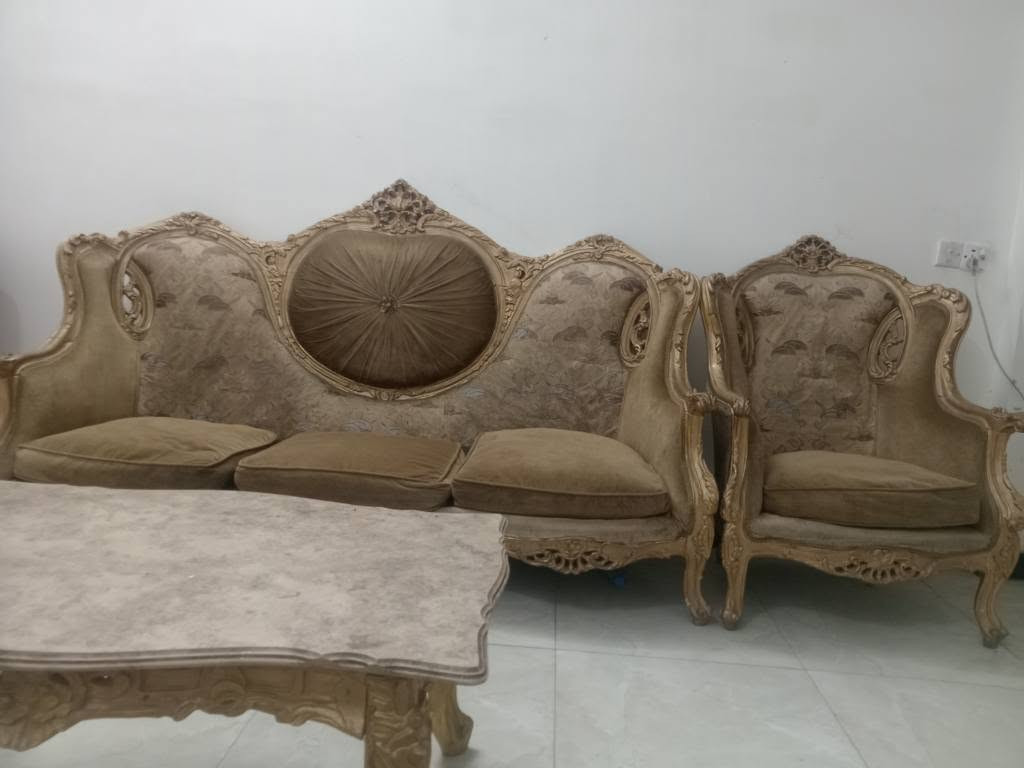 تخم زان مصري ملكي مابي اي كسر  مع ثلاث طبلات مرمر السعر ٢٥٠ موجود مازنجر وهذا الرقم بي واتساب *********** بغداد, العراق
