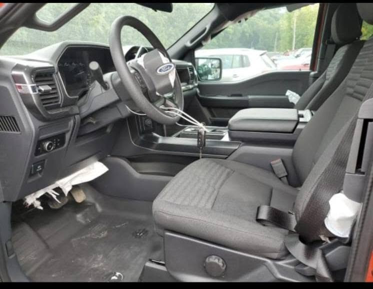FORD F150 SUPER CAB 2023
السلام عليكم فورد للبيع 
السياره موديل ٢٠٢٣ قطعتين صبغ بنيد وجاملغ 
السياره ماشيه ٤٠٠٠كيلو 
يعني بعدهه بدهن الشركه 
ابسياره باب طويل وباب قصير 
المحرك 8 سلندر 5000
صور الحادث مرفقه ويه الصور 
السعر علق ويجيك السعر او اتصال او خاص 
الهاتف *********** متوفر واتساب ايظاً
العنوان بغداد 
السياره بدون رقم

نص مكتوب في الصور:
- 67825894