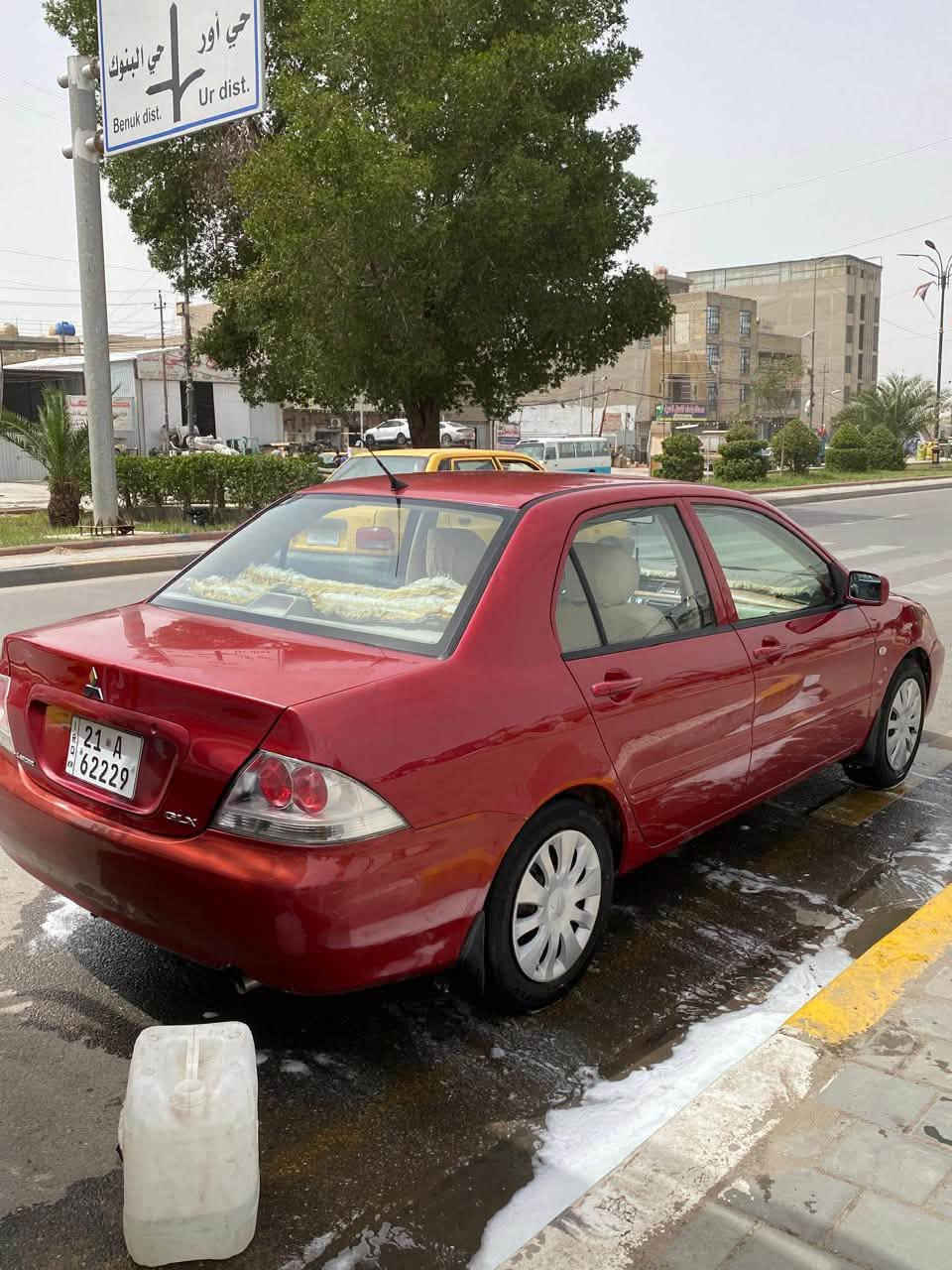 سلام عليكم لانسر موديل2008 رقم سيلمانيه باسمي الجديد وهزه جديده ماشيه 260 الف سياره جديده وجاهزه  مكان سياره بغداد السعر 85 وبيها مجال رقم ***********
