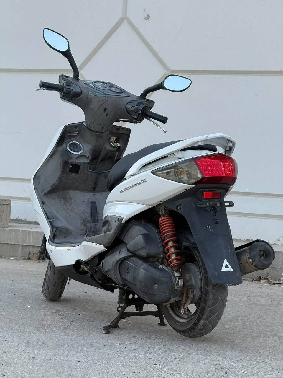 سكنس فحل نوزل خطين سكليتر الدارجه جديده كلش وستخدام شخصي شي قليل ماشيه ٢٣الدراجه مابيه اينقص مكينه خرسه متنسمع شلعه معدال تخبل كهربيات كله شغاله وين متحب افحص او جيب فيتر وياك وبلعافيه ع ياخدها مكان بغداد البياع اوراق منفيس بيه السعر ٨٥٠
***********
