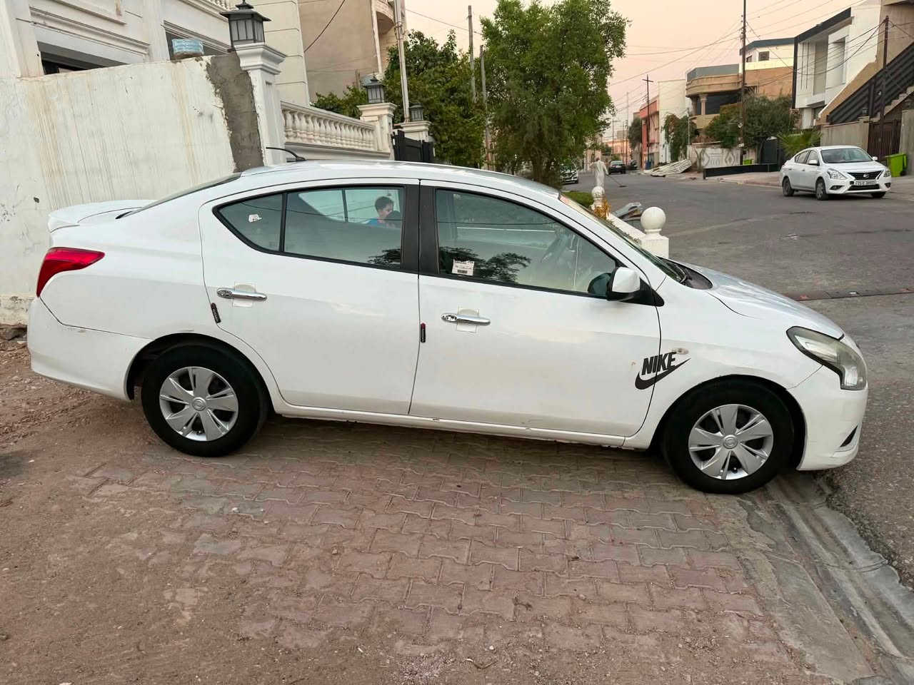 السلام عليكم
نيسان سني هندي 2018
كير محرك تبريد بشرط 
ضرر شبر بارد باب السكن ورصعات بل صندوك شي قليل 
رقم أربيل بسمي شرط التحويل 
مكان السياره كركوك سعر 105 
للاتصال 

‭***********‬
 ‭***********‬
