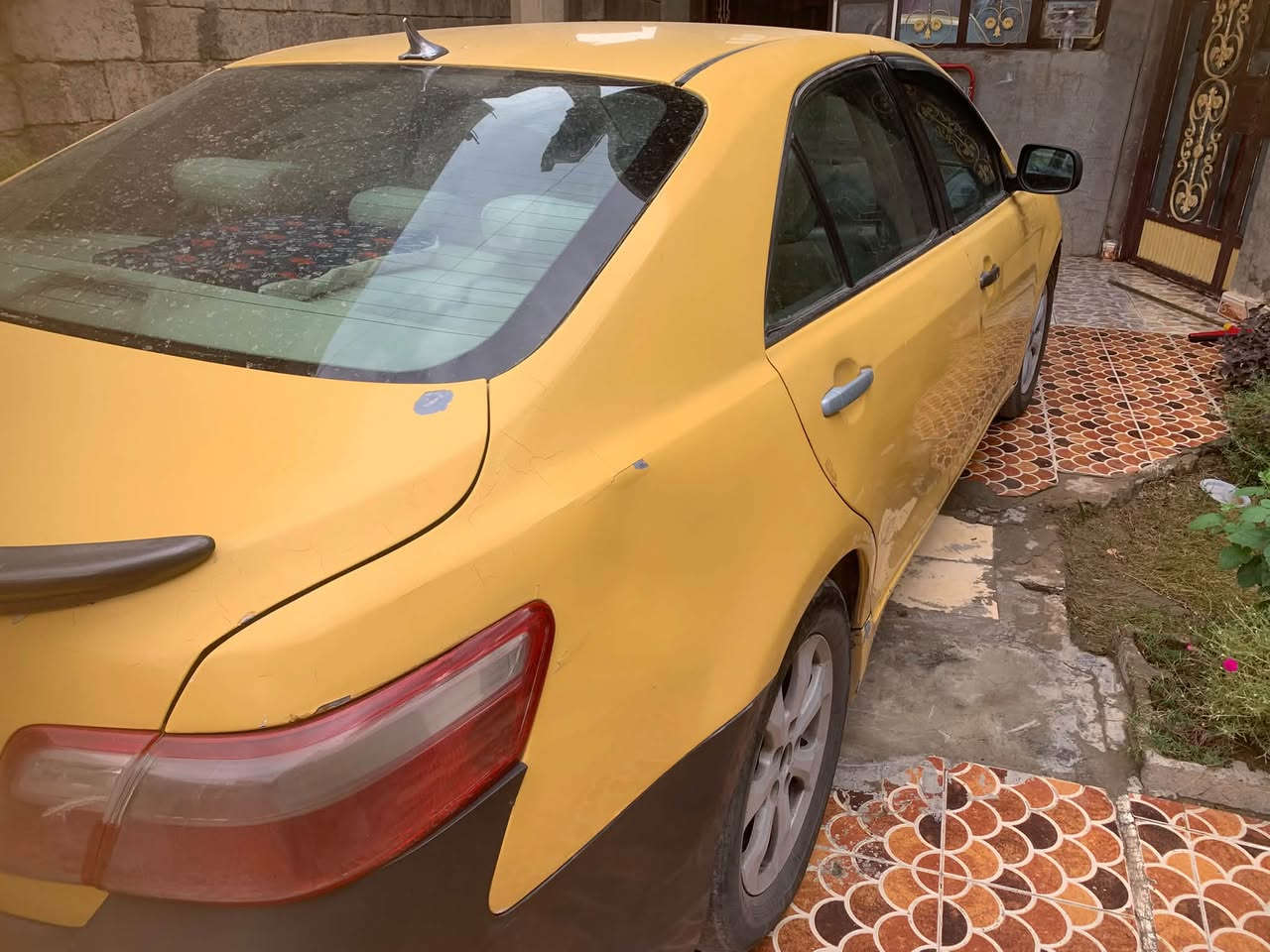٢٠٠٧ • ضرر خلفي • تستهلك زيت