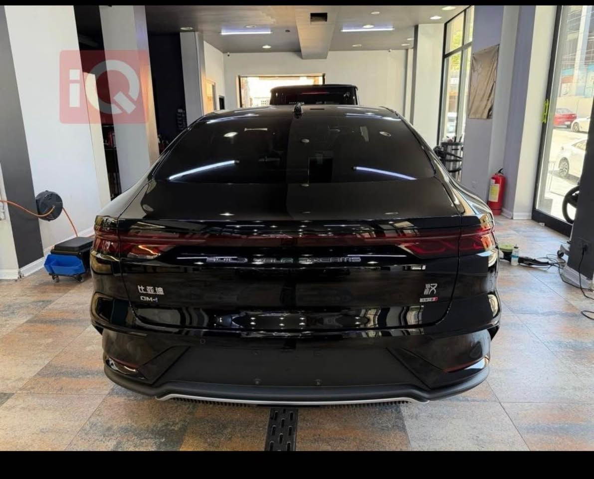 Byd han 2025 
پاتری ١٢٥کم 
سفر کم بێ بۆیاخ و سارد و ملاحظة 
کامل ppf کراوە و ڕەقەمە 
فوول مواسەفات و فلاگ شیپ السليمانية, العراق

نص مكتوب في الصور:
- iQ CARS
- iQ