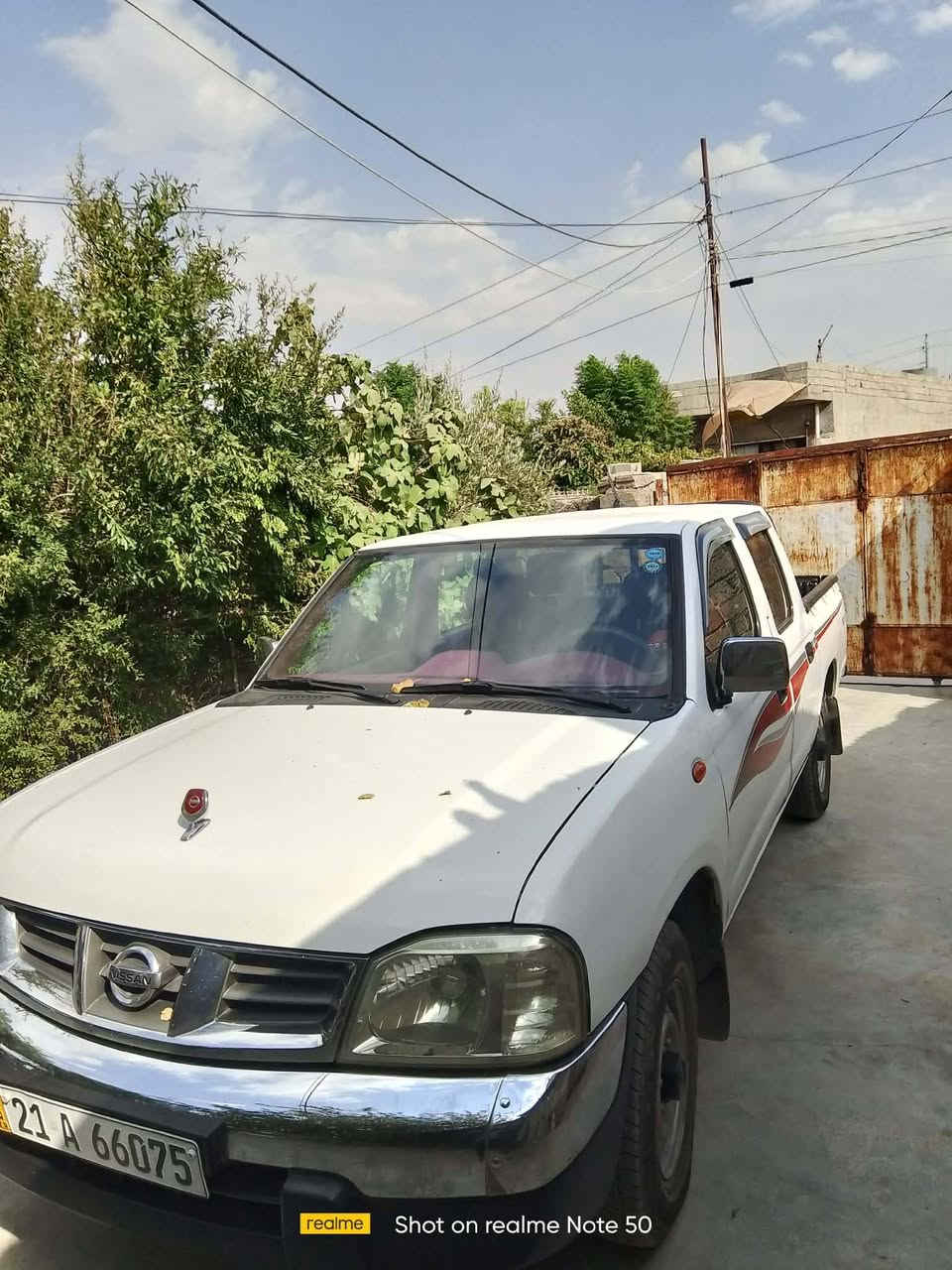 نیسان 2011 سەنەوی تازەیە بەناوی خۆمانۆیە ..کامل مەسرەف بێتەقەو رەقە بێ بۆیاخ گێرو مەکینەی بەشەرت ..سەیارەی ماڵە ..هیمەعرەز نیە...سعری مناسبە...
شوێن ..شارەزوور ..زەرایەن

***********

***********
