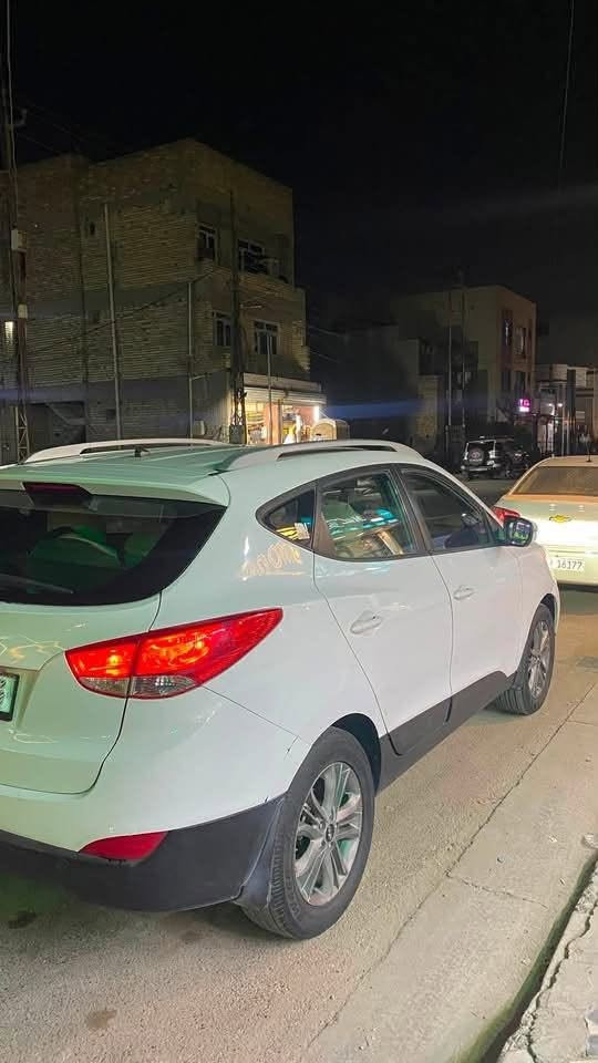 توسان ٢٠١٤ شكل ٢٠١٥ مكفوله سياره بدون صبغ ماشيه١٣٠الف حقيقي مكان سياره بغداد الدوره بسعر ١٤٩ وقابل التفاوض وبشي بسيط ***********
مكان سياره بغداد الدوره

